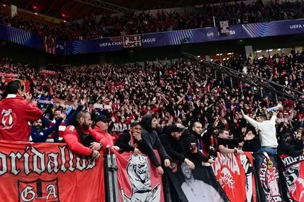 Λεβερκούζεν – Ολυμπιακός: Ο κόσμος των ερυθρόλευκων δίνει τον παλμό στην BayArena