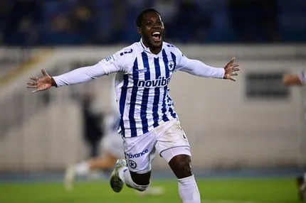 Ατρόμητος – Παναιτωλικός 1-0: Oι Mπάκου και Γκουσεσασβίλι έβαλαν γερά στο κόλπο της οκτάδας τους Περιστεριώτες