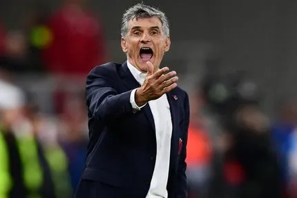 Ολυμπιακός: Με όνειρο την ανατροπή στην BayArena, οι σίγουροι και τα διλήμματα στο πλάνο του Μεντιλίμπαρ