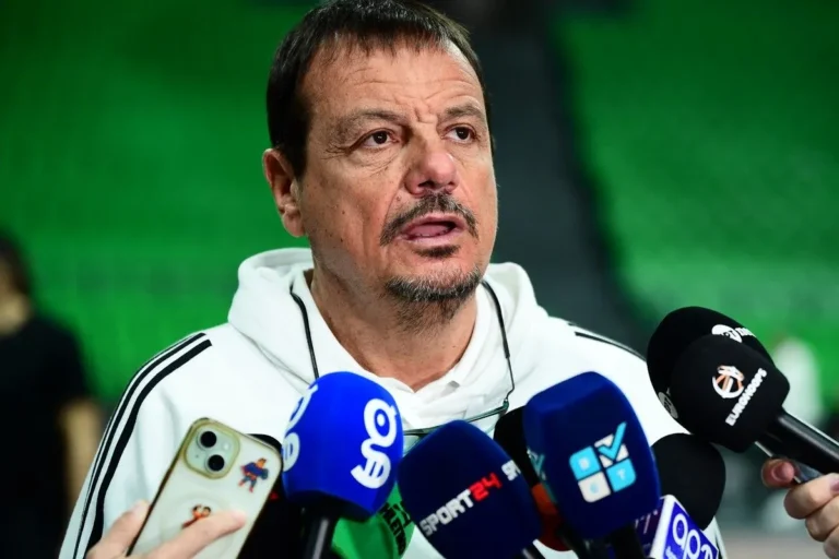 Αταμάν: «Δεν ξέρω αν θα παίξει στο ντέρμπι ο Λεσόρ, θα αποφασίσει το πρωί – Με τη Ζάλγκιρις θα είναι 100% μαζί μας»