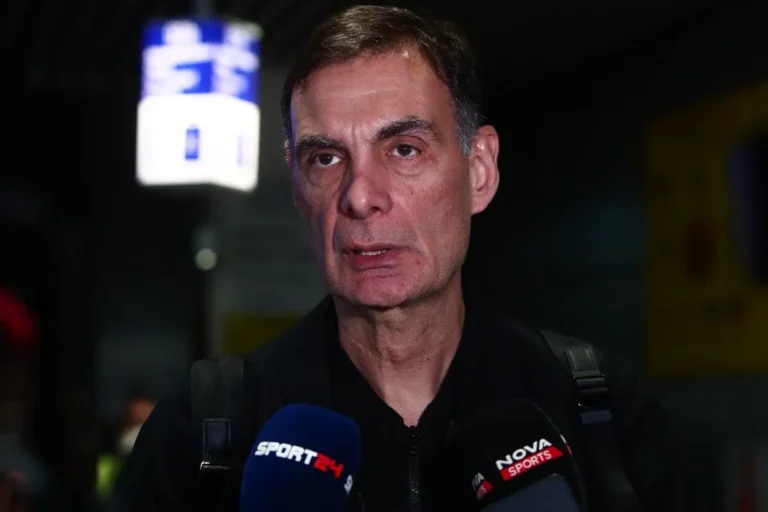 Μπαρτζώκας: «Ερωτηματικό ο Βεζένκοφ, θα το πάμε μέρα με τη μέρα – Δεν εμπνέει ανησυχία η κατάσταση του Ουόκαπ»