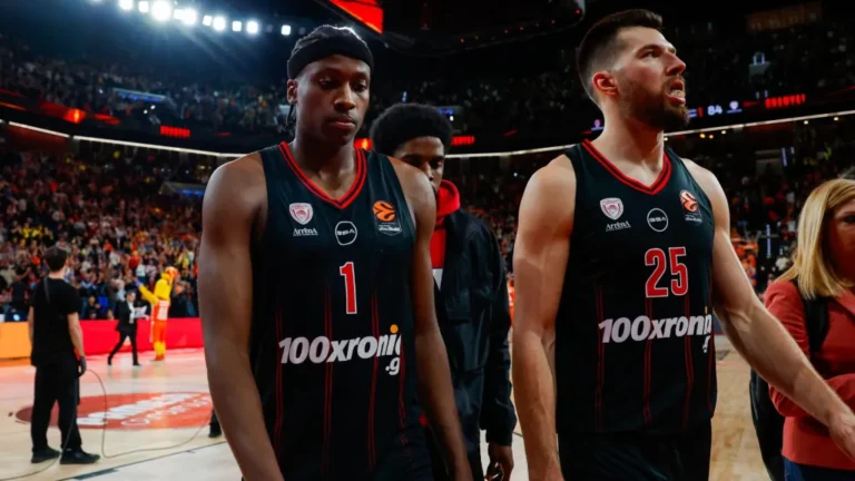 Ολυμπιακός: Ήττα – μαχαιριά, αλλά ζωντανός ο στόχος