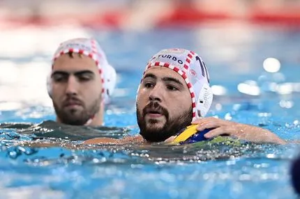 Νόβι Μπέογκραντ – Ολυμπιακός 12-10: Οι ερυθρόλευκοι πάλεψαν για μία τεράστια ανατροπή όμως ηττήθηκαν και ξεκίνησαν με ήττα στη φάση των 8