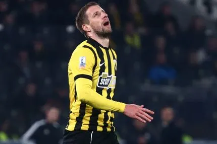 ΑΕΚ: Kάκωση στην ποδοκνημική ο Βάργκα, αισιοδοξία για την παρουσία του στην πρεμιέρα των playoffs