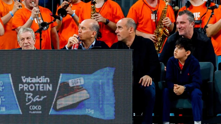 Ολυμπιακός: Καταγγέλει επίθεση στον Π.Αγγελόπουλο και ανύπαρκτα μέτρα ασφαλείας στη Βαλένθια