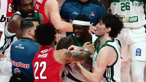 Ολυμπιακός: «Κακώς αποβλήθηκε ο Ντόρσεϊ, δεν έχει κάνει την παραμικρή κίνηση να χτυπήσει τον Ναν»