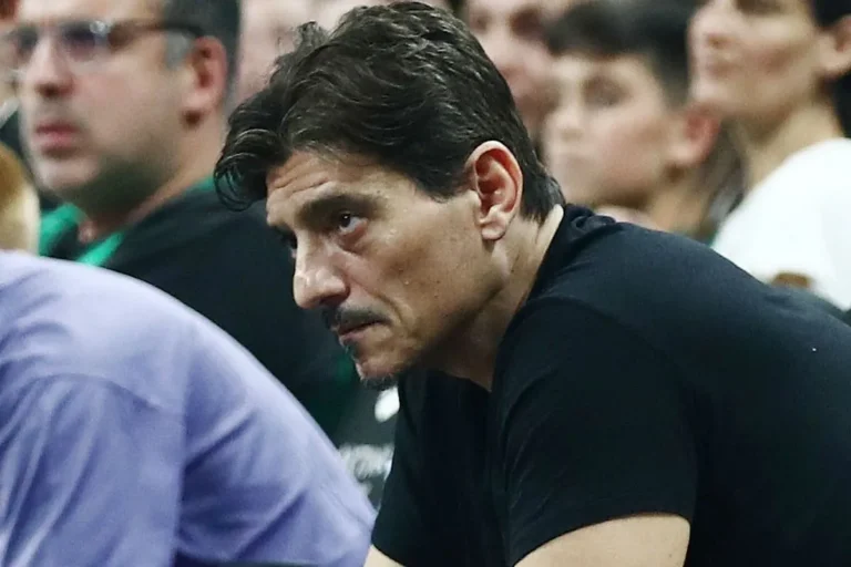 Γιαννακόπουλος για το λάβαρο Μποντίρογκα: “Όσους μας σέβονται θα τους σεβόμαστε”