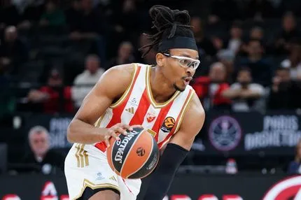 Ερυθρός Αστέρας – Φενέρμπαχτσε 79-73: Θρίαμβος στο Βελιγράδι και η εξάδα αρχίζει να του κλείνει το μάτι