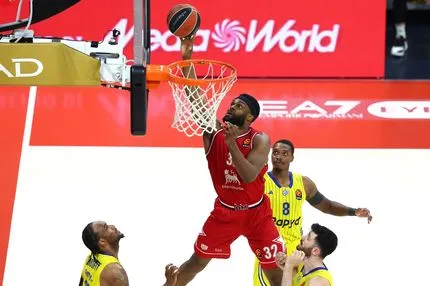 Αρμάνι – Μακάμπι Τελ Αβίβ 96-87: Ο εκπληκτικός Νίμπο με double-double οδηγεί τους γηπεδούχους στη νίκη κόντρα στην ομάδα του Τελ Αβίβ