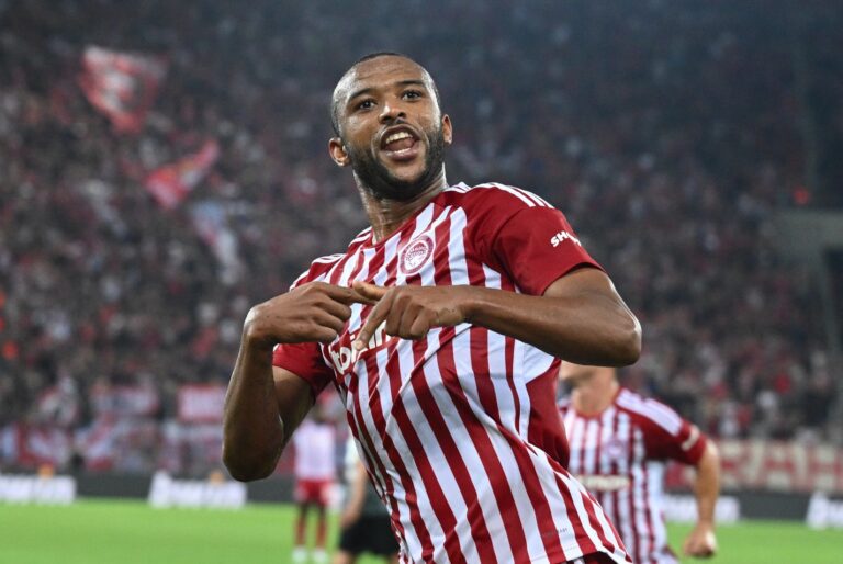 Ελ Κααμπί: 50 γκολ στη Super League και θέση στο Top-20 του Ολυμπιακού