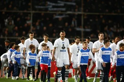 Super League: Πρόστιμα σε Ολυμπιακό, Παναθηναϊκό, ΠΑΟΚ και Άρη