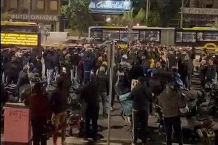 ΑΕΚ: Αποθέωση για τον Μάριο Ηλιόπουλο στη Λεωφόρο Συγγρού