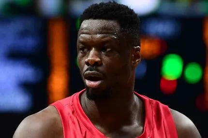 Ολυμπιακός: Με Φαλ στη Λιόν οι ερυθρόλευκοι