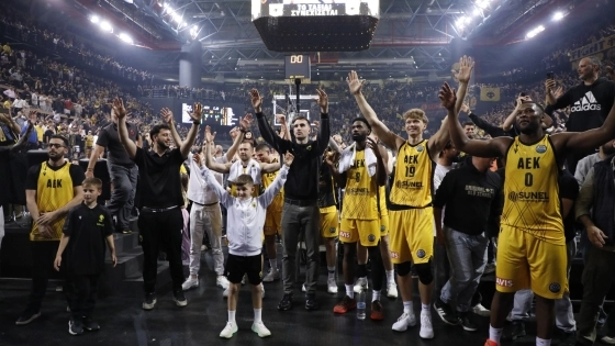 ΑΕΚ: Πάρτι κόσμου-ομαδας μετά την πρόκριση