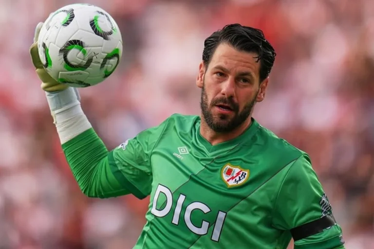 ΑΕΚ – Ράγιο: Με επίδεσμο στην Αθήνα ο βασικός τερματοφύλακας των Ισπανών