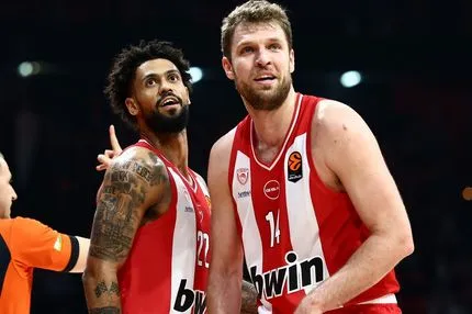 Ολυμπιακός – Αρμάνι Μιλάνο 85-76: Κορυφαίος σε ακόμα μία κανονική περίοδο