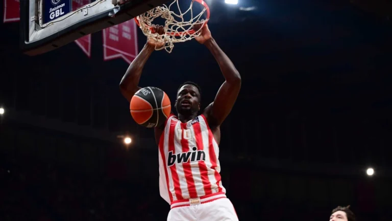 Ολυμπιακός: Πόσες μέρες είναι εκτός δράσης ο Μουστάφα Φαλ