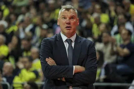 EuroLeague: Πού αναμένεται να δώσει τα εντός έδρας παιχνίδια της η Φενέρμπαχτσε στα playoffs αν παίξει με τη Χάποελ