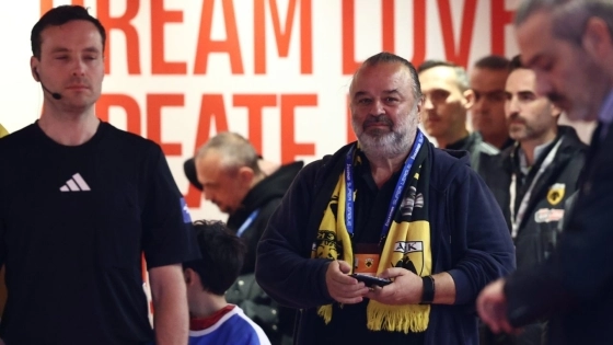 ΑΕΚ: Ο Ηλιόπουλος έγινε «ένα» με τον κόσμο