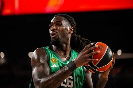 Βαλένθια – Παναθηναϊκός AKTOR 102-84: Βαριά ήττα στην Roig Arena κι από τον δύσκολο δρόμο για την είσοδο στα playoffs