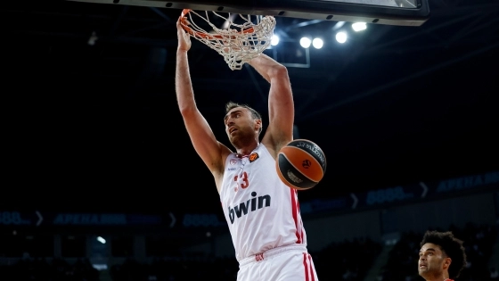 Μιλουτίνοφ: Για πρώτη φορά στα μηδέν ριμπάουντ μετά από 686 ημέρες