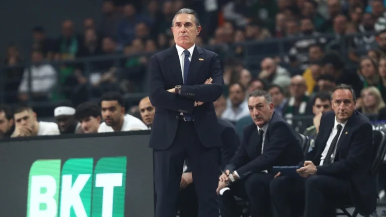 Σκαριόλο: «Ο Ολυμπιακός είναι δικαιωματικά το Νο1 αυτή τη στιγμή»