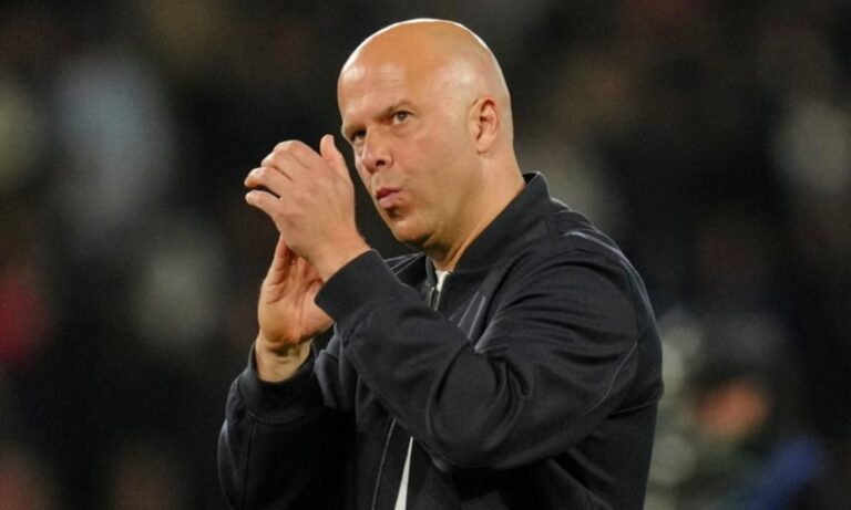 Σλοτ: «Δεν αλλάζουμε προσέγγιση κοντρα στη Παρι