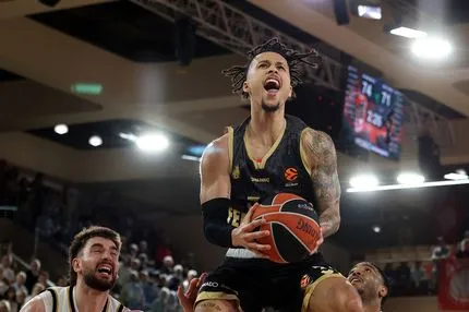Μονακό – Βιλερμπάν 81-76: Ο Στράζελ έκανε ρεκόρ καριέρας και ο Οκόμπο άγγιξε το triple-double για τη νίκη των Μονεγάσκων