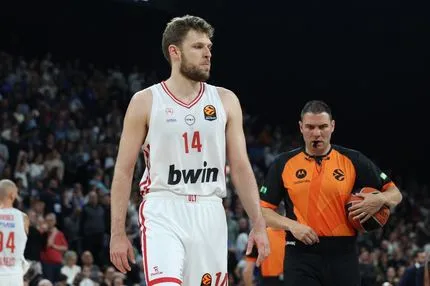 Βεζένκοβ: “Συγχαρητήρια στη Βιλερμπάν – Έχουμε δύσκολο πρόγραμμα και πρέπει να είμαστε πολύ συγκεντρωμένοι”