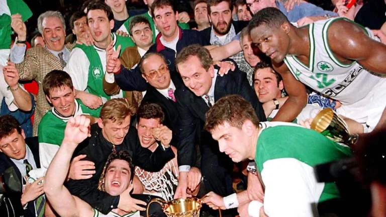 Παναθηναϊκός: Η ξεχωριστή ανάρτηση για τα 30 χρόνια από το Παρίσι