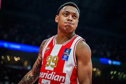 Ερυθρός Αστέρας: Τέλος ο Γιάγκο Ντος Σάντος