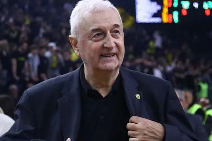 Ολυμπιακός – ΑΕΚ: Η δωδεκάδα της Ένωσης