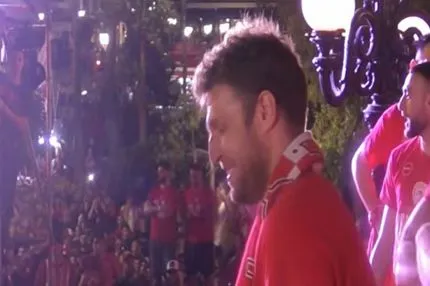Ολυμπιακός: «Κάπου σε μια παλιά κασέτα…»