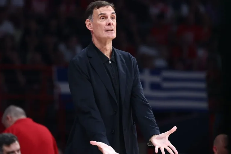 Μπαρτζώκας: «Η ομάδα που θέλει να κερδίσει τίτλους, δεν μπορεί να λέει πως είναι κουρασμένη»