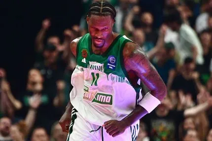 Παναθηναϊκός – Ολυμπιακός 68-58: Με εκρηκτικό Χέιζ-Ντέιβις οι πράσινοι ισοφάρισαν 1-1 τη σειρά των τελικών της Stoiximan GBL