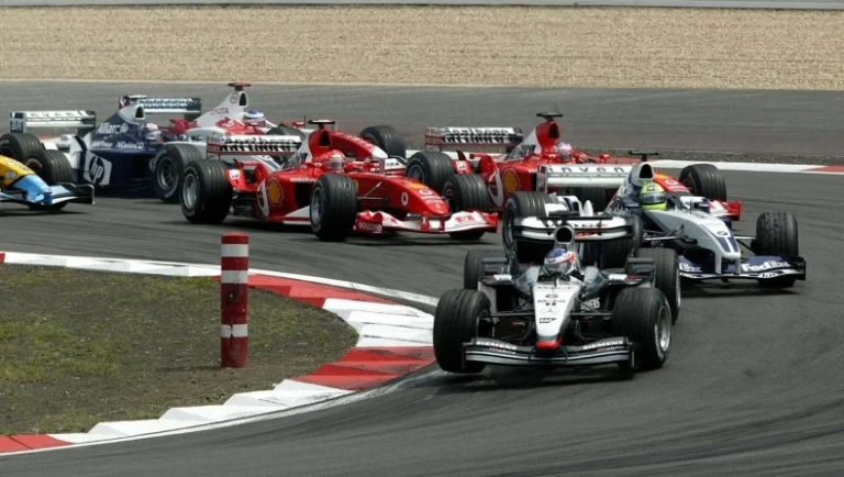 F1: H FIA θέλει ανεξάρτητο κατασκευαστή V8 κινητήρων