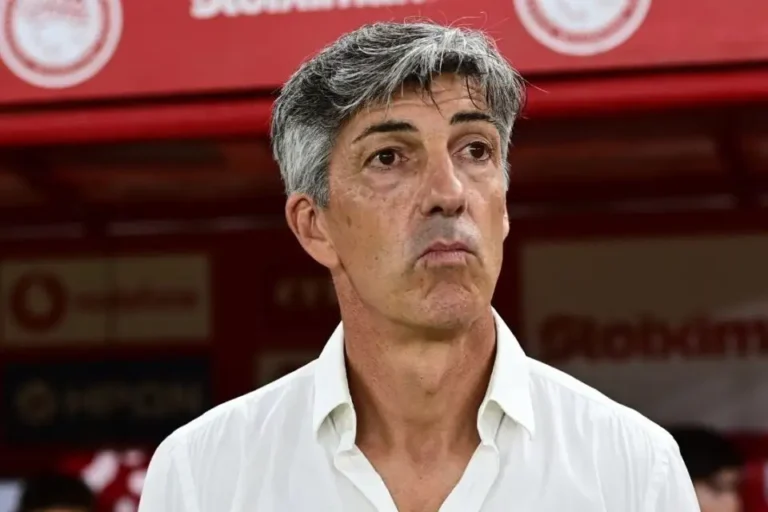 Ολυμπιακός: Κατέβασε τη φωτογραφία με το κορεό του ντέρμπι ο Αλγκουαθίλ