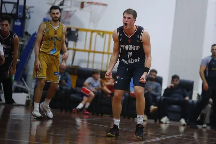 Κρόνος Αγίου Δημητρίου – Πανιώνιος 51-70: Άνετα στην πρεμιέρα τους στην Elite League οι κυανέρυθροι